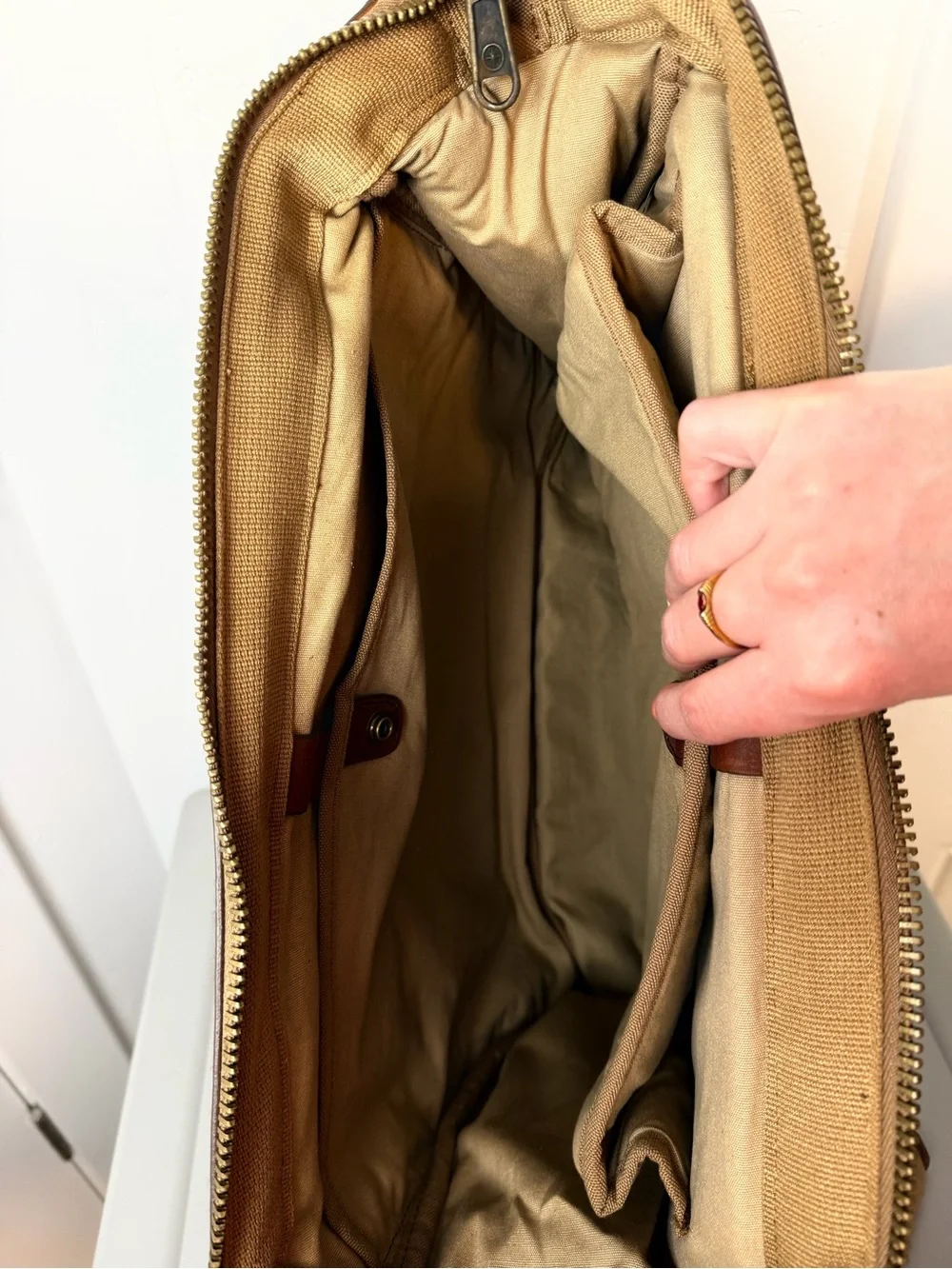 Vintage DULUTH Trading Co. Men's Canvas Brown Genuine Leather Duffle Bag
